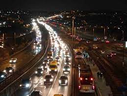 İstanbul'da okulların açılmasıyla trafik yoğunluğu yüzde 72 oldu